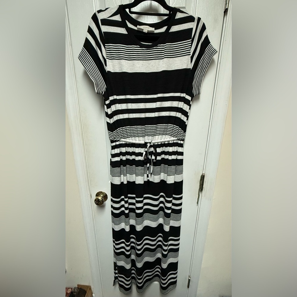 LOFT Black & White Striped Maxi Dress Size Large Petite